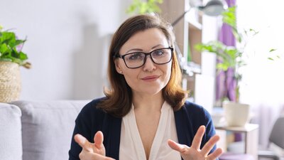 Online-Besprechungen als Betriebsrat souverän moderieren | © AdobeStock_Valerii Honcharuk