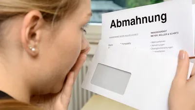 Abmahnung - und nun? | © AdobeStock | Dan Race