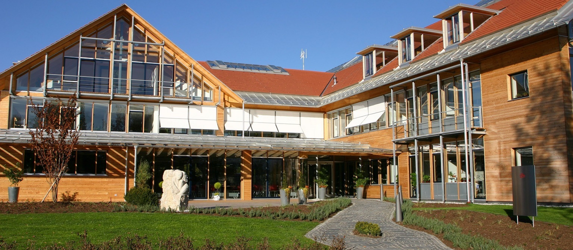 ifb Gebäude Haupteingang | © ifb