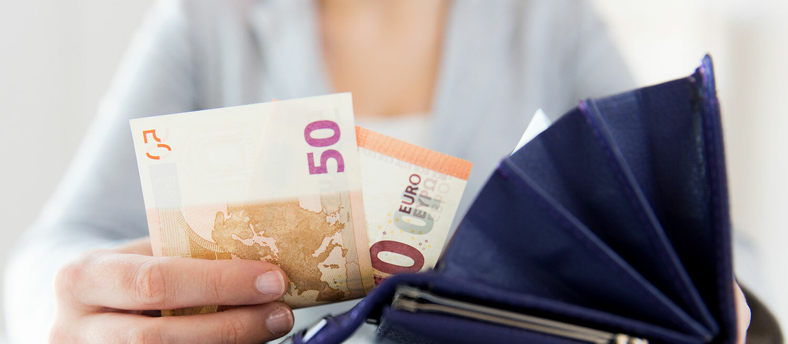 Thema Abfindung - was Sie wissen müssen! | © Shutterstock.com | SydaProductions