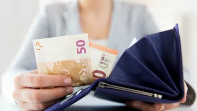 Thema Abfindung - was Sie wissen müssen! | © Shutterstock.com | SydaProductions