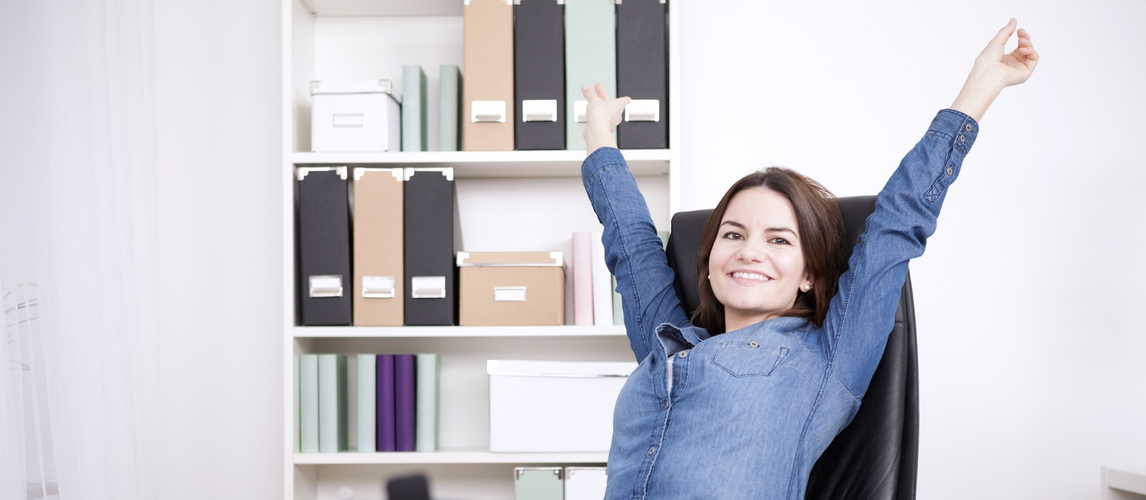 Gesunder Rücken am Arbeitsplatz | © Fotolia.com | Sebastian Gauert