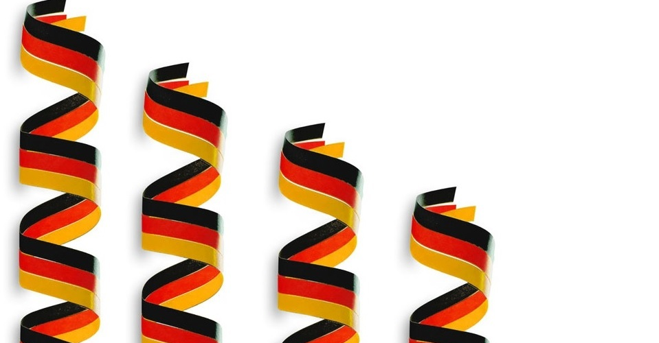 EM Deko am Arbeitsplatz | © Fotolia | SG- design