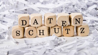 Wichtige Datenschutzfristen nicht verpassen | © Fotolia.com | mapoli-photo