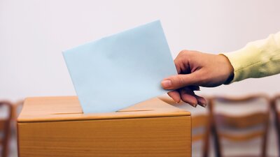 BR-Wahl 2022 | © AdobeStock | Gina Sanders