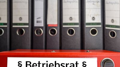 40-jähriger Betriebsrat von Siemens wehrt sich | © AdobeStock | Animaflora PicsStock
