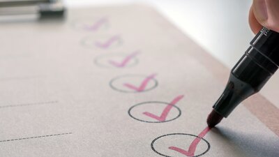 checkliste-fuer-den-wahltag | © AdobeStock | 280708911 | Ralf Geithe