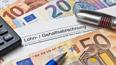gerechtes-entgelt | © AdobeStock | 99520441 | Stockfotos-MG