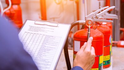 eine-partnerschaft-fuer-die-arbeitssicherheit | © AdobeStock | 202008769 | A Stockphoto