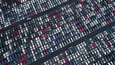 automotive-nach-dem-abschwung-vor-dem-boom | © AdobeStock | 178680861 | Fly_and_Dive