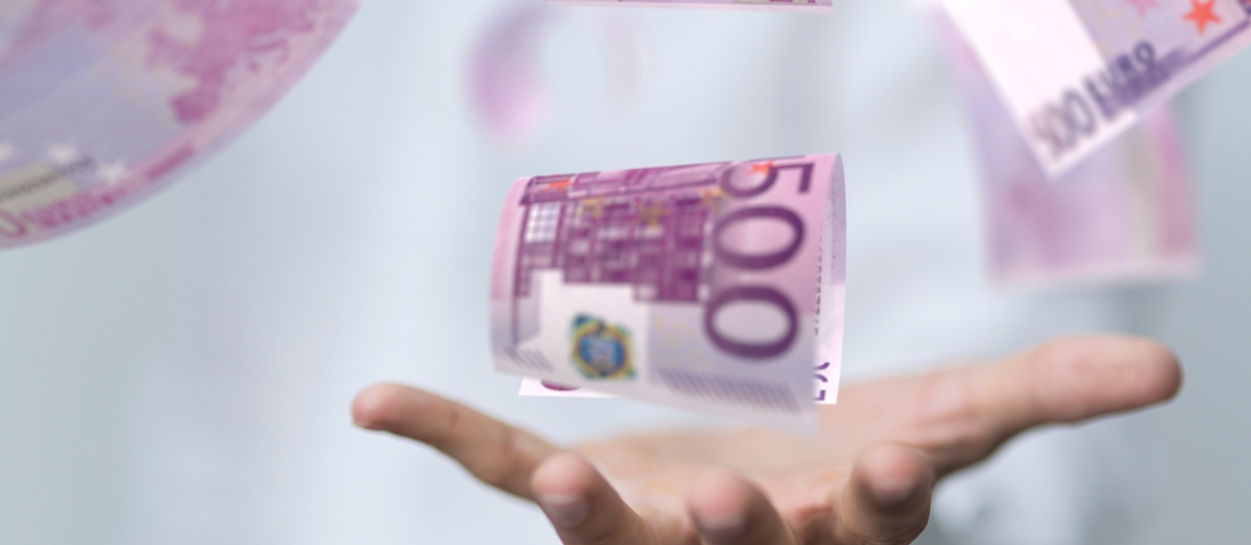 geldregen-neues-aus-dem-steuerrecht | © AdobeStock | 88092923 | vegefox.com