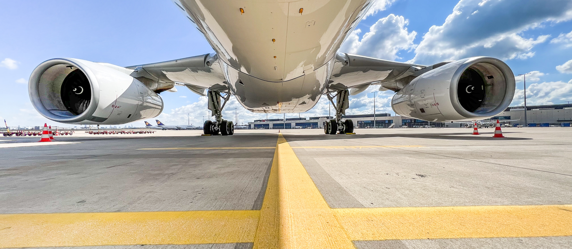 Flughafen Leipzig/Halle – Betriebsratsvorsitzender Rico Stephani im Interview  | © AdobeStock | Mario Hagen
