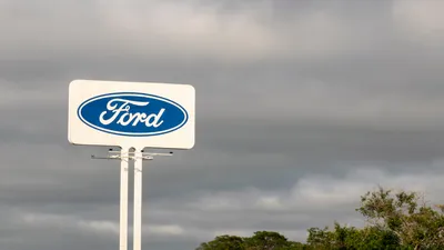 3.200 Jobs gefährdet: Ford-Betriebsrat muss schlechte Nachrichten überbringen  | © Leonidas - stock.adobe.com