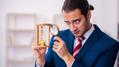Arbeitszeitbetrug! Kündigung eines Betriebsrats? | © AdobeStock | Elnur