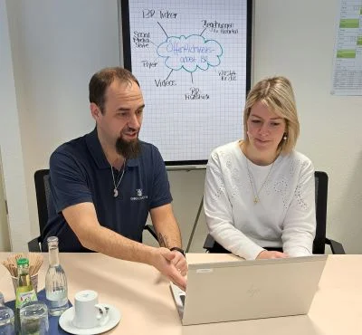 Kim Jeanny Diehl und Uwe Schmidt | © Betriebsrat Isabellenhütte Heusler