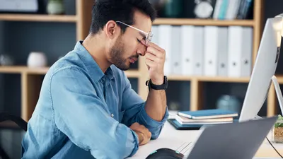 Bildschirmbrille | © AdobeStock | peopleimages.com.jpg