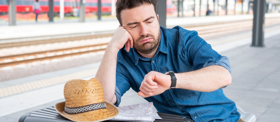 Bahn hat Verspätung | © AdobeStock |Paolese