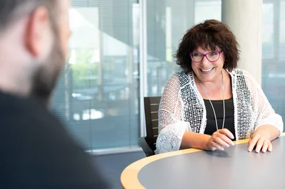 Doris kann jede Menge ifb-Anekdoten zum Besten geben.  | © ifb