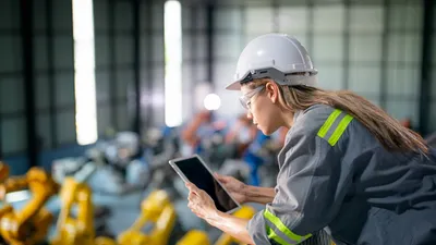 Mitarbeiter-Tracking – ein Fall für den Betriebsrat!  | © AdobeStock | FotoArtist