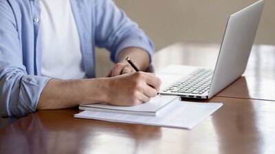 Online-Seminar Erfahrungsbericht | © AdobeStock | fizkes