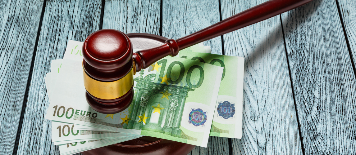Behinderung der Arbeit des Betriebsrats: Geldstrafe! | © AdobeStock | Sergey Yarochkin