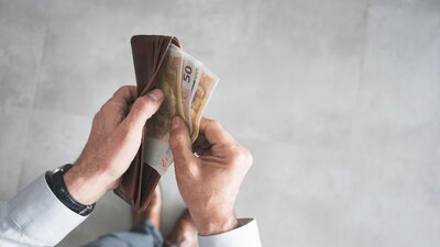 Gesetz zur Betriebsratsvergütung - Änderung des Betriebsverfassungsgesetzes beschlossen | © AdobeStock | sebra