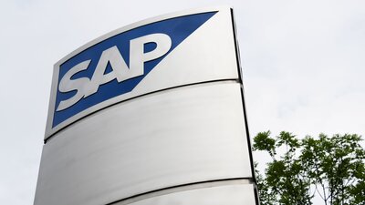 SAP mit neuer Präsenzpflicht – Restrukturierungsprogramm angekündigt | © AdobeStock | nmann77 