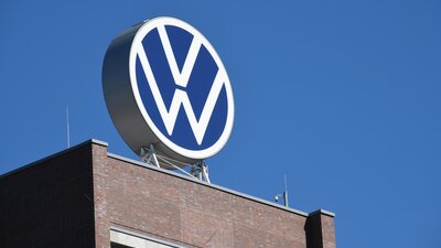 VW-Betriebsrat verhandelt über Tarifbonus | © AdobeStock | nmann77
