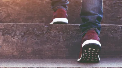 David Schultheiß (26) über seinen rasanten Aufstieg als Interessenvertreter | © AdobeStock | methaphum