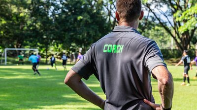 Das haben Fußballtrainer und Betriebsratsvorsitzende gemeinsam  | © AdobeStock | kudosstudio