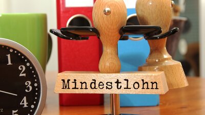 EU-Richtlinie Mindestlohn | © AdobeStock | mapoli-photo