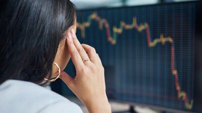 Warum sich Betriebsräte die aktuelle Pleitewelle genau ansehen müssen | © AdobeStock | Siphosethu F/peopleimages.com