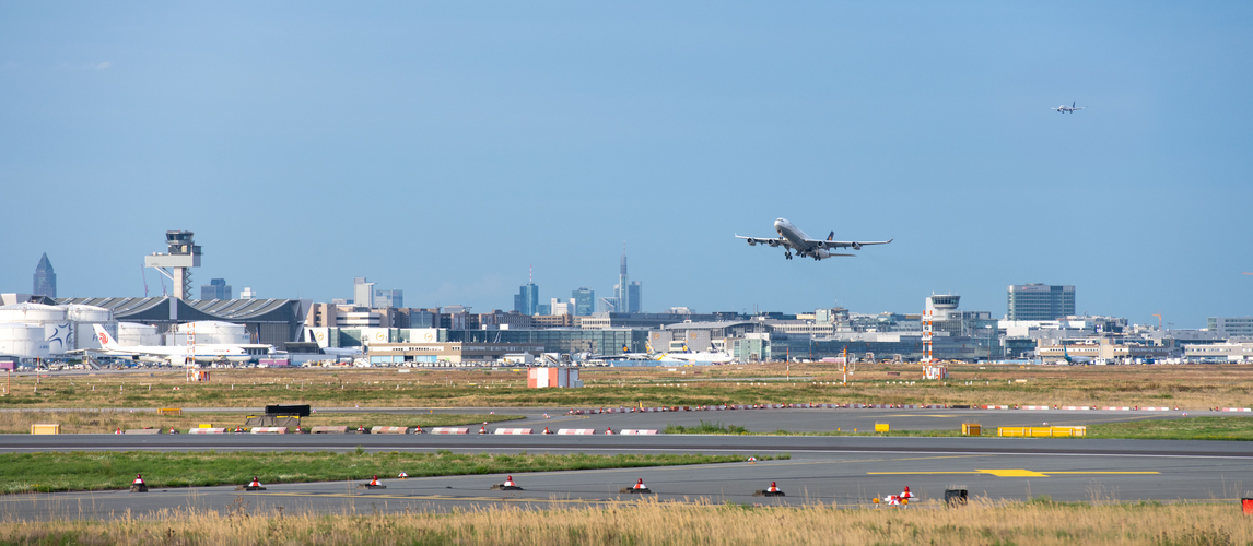 Turbulenzen bei den BR-Wahlen am Frankfurter Flughafen? | © AdobeStock | zenturio1st
