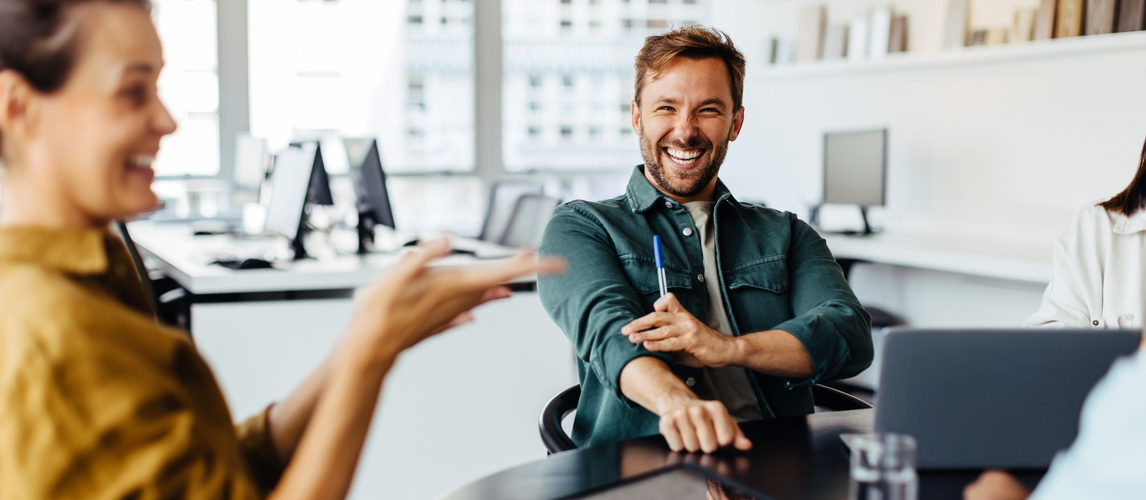 Humor im Arbeitsalltag | © AdobeStock | (JLco) Julia Amaral