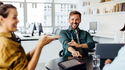 Humor im Arbeitsalltag | © AdobeStock | (JLco) Julia Amaral