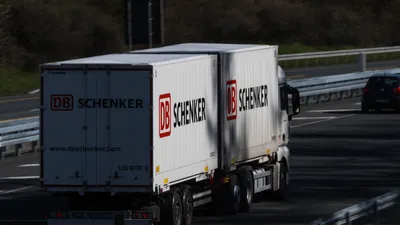 14,3 Milliarden Euro: Bahn verkauft DB-Schenker  | © AdobeStock | Tobias Arhelger 