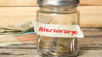 Betriebsrente als zweites Standbein der Alterssicherung? | © AdobeStock | studio v-zwoelf