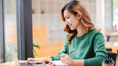Tätigkeitsbericht SBV | © AdobeStock | Daenin