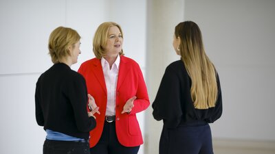 Bundesministerin für Arbeit und Soziales: Bärbel Bas  | © photothek