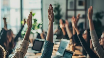 Moderation Betriebsratssitzung | © AdobeStock | Wittawit