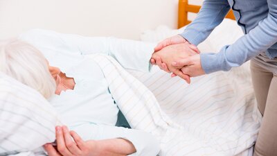 „Uns fehlt nicht so sehr das Geld, sondern die Zeit“ | © stock.adobe.com | drubig-photo