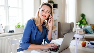 Technische Voraussetzungen Homeoffice | © Halfpoint - Adobe Stock