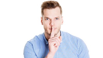 Geheimhaltungspflichten auch für Ersatzmitglieder | © Rynio Productions – Adobestock