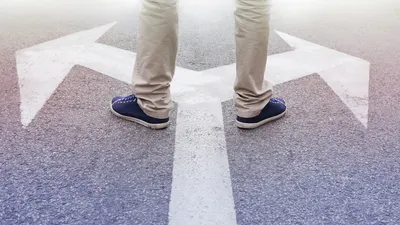 Der Betriebsrat dient zwei Herren | © @ olaser - iStock.com