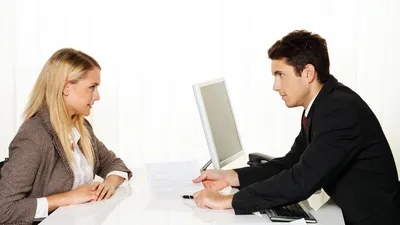 Auch Unternehmensberater müssen sich vorstellen - § 106 Abs. 3 Nr. 4 BetrVG | © Gina Sanders - Fotolia.com