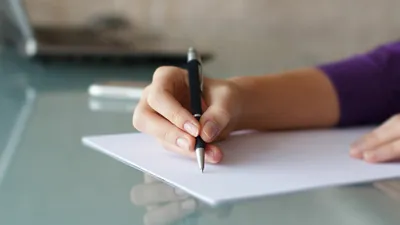 Vorlage: Einladung der Betriebsratsmitglieder zur Betriebsratssitzung | © sakkmesterke - Fotolia.com