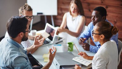 IT-Ausschuss Betriebsrat | © AdobeStock | pressmaster