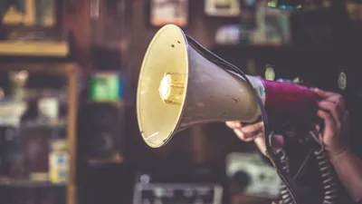 Der Betriebsrat und seine Öffentlichkeitsarbeit | © AdobeStock| Aris Suwanmalee