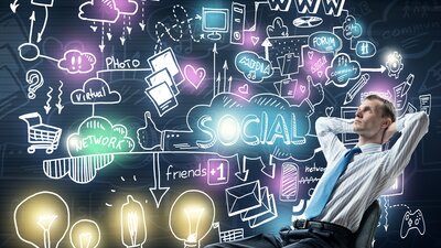 Reden, Flyer, Newsletter, BR-Zeitung - Öffentlichkeitsarbeit | © AdobeStock | adam121