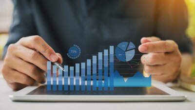 Wirtschaftskompetenz des Betriebsrats | © Adobe | nateejindakum